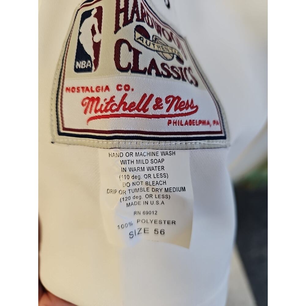 Mitchell & Ness Hardwood Classics 1985-86 Maryland #34 Len Bias Jersey Size 56 - Picture 9 of 9